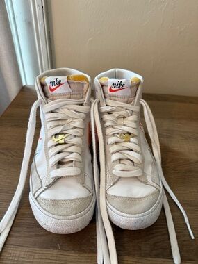 Nike Blazers Size Womens 8 with Gold Charm